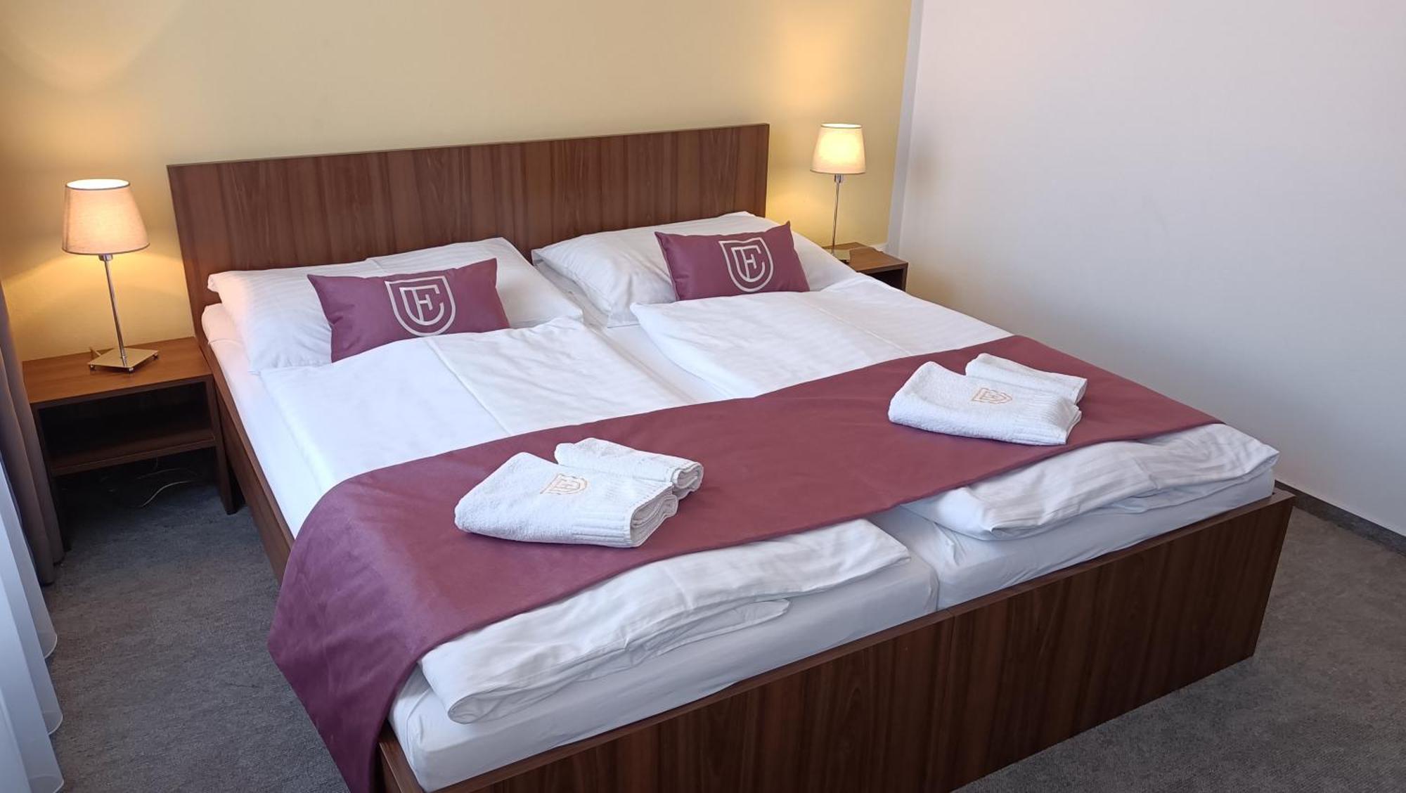 Hotel Eminent Stupava Εξωτερικό φωτογραφία