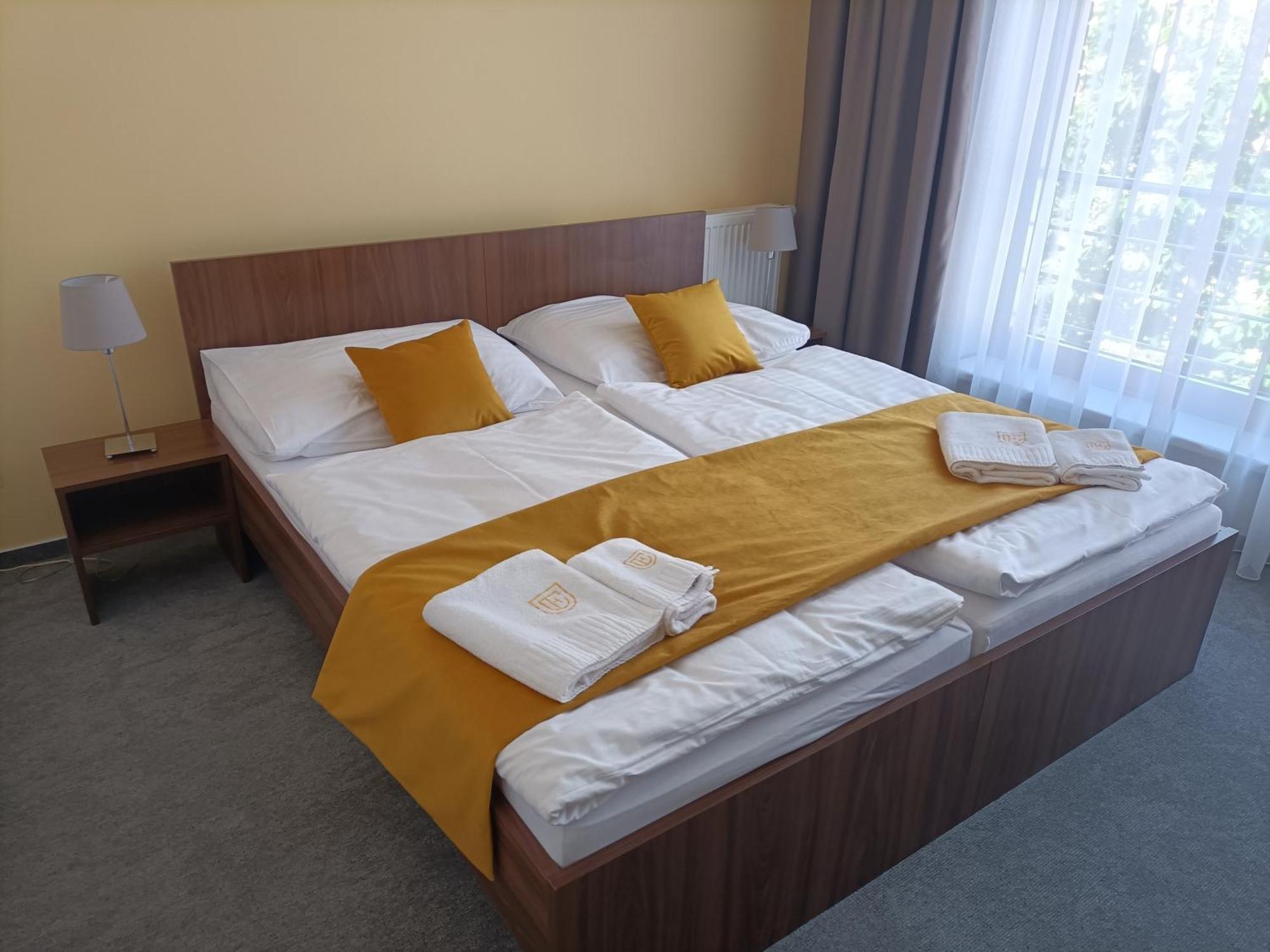 Hotel Eminent Stupava Εξωτερικό φωτογραφία