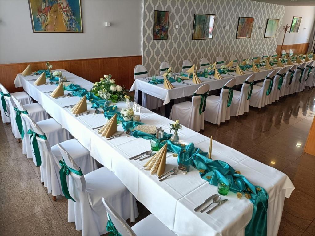 Hotel Eminent Stupava Εξωτερικό φωτογραφία
