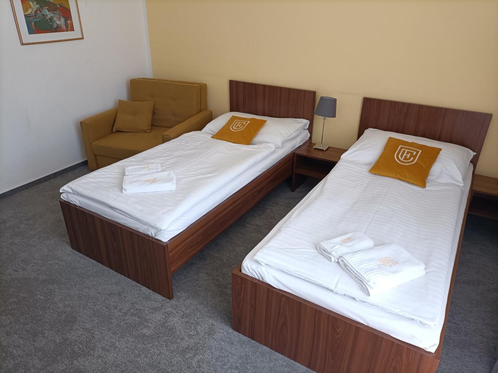 Hotel Eminent Stupava Εξωτερικό φωτογραφία