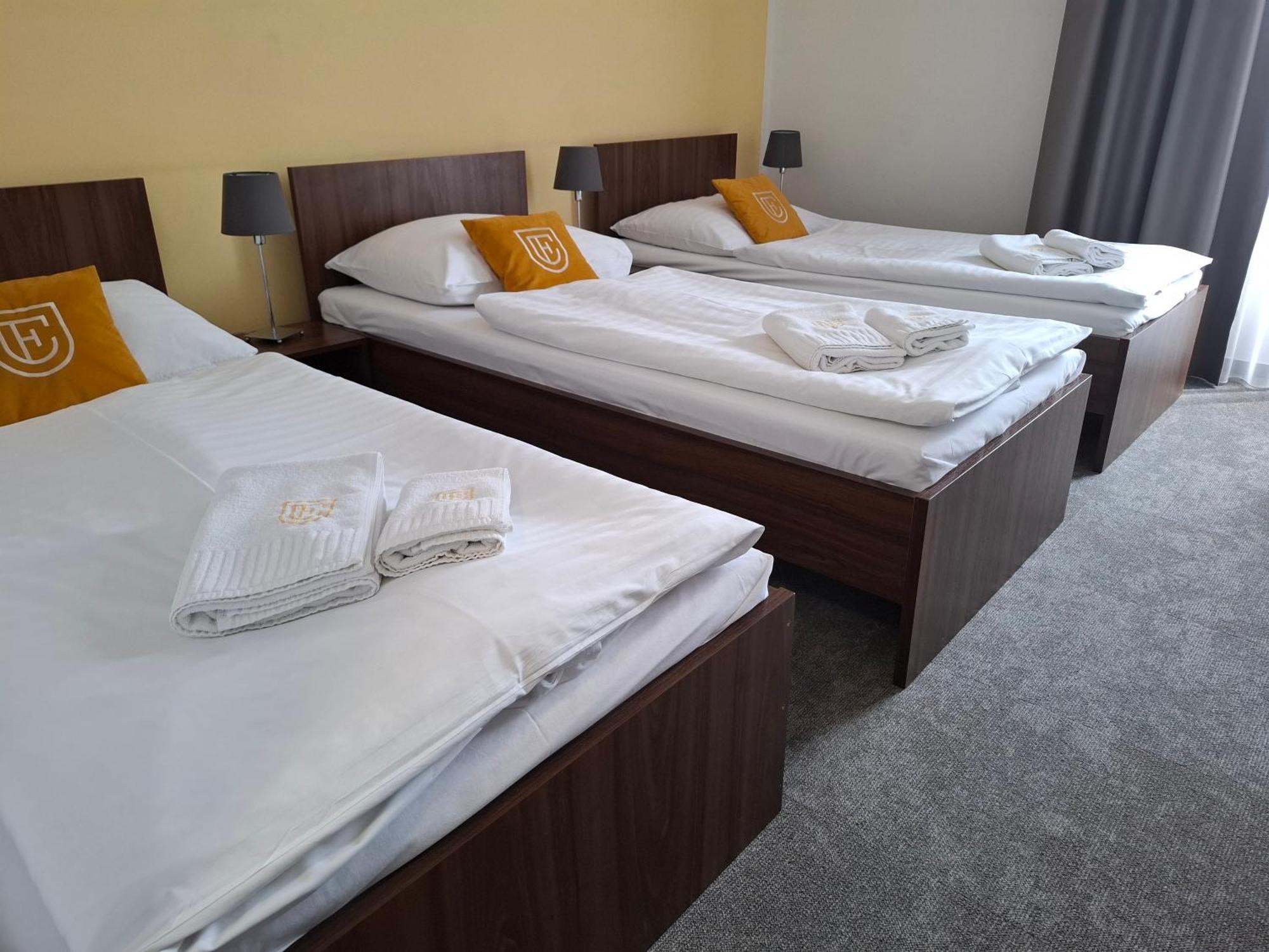 Hotel Eminent Stupava Εξωτερικό φωτογραφία